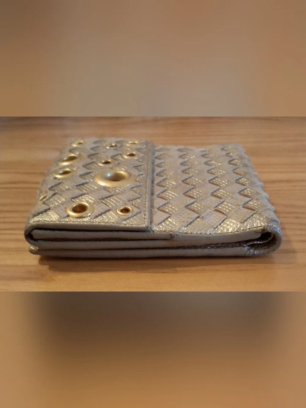 EUC RARE Vintage Y2K Bottega Veneta Gold Intrecciato Grommet Calfskin Wallet